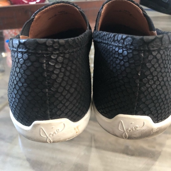 Joie black snake print slip on shoes size 8.5 - Picture 4 of 5